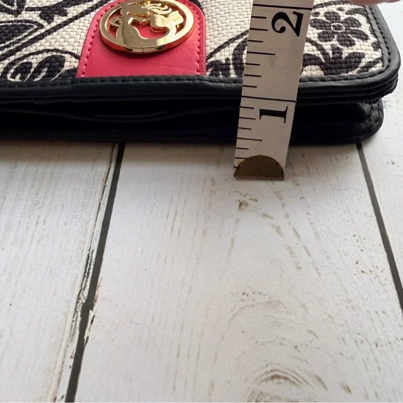 Spartina | Black and Cream Floral Wallet/Wristlet with Coral Pink Accents - Picture 8 of 8